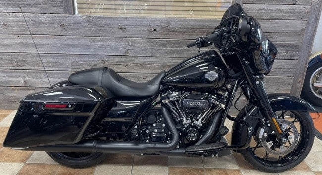 Vivid Black   Harley Davidson Black
